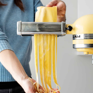 Machine That Makes Pasta